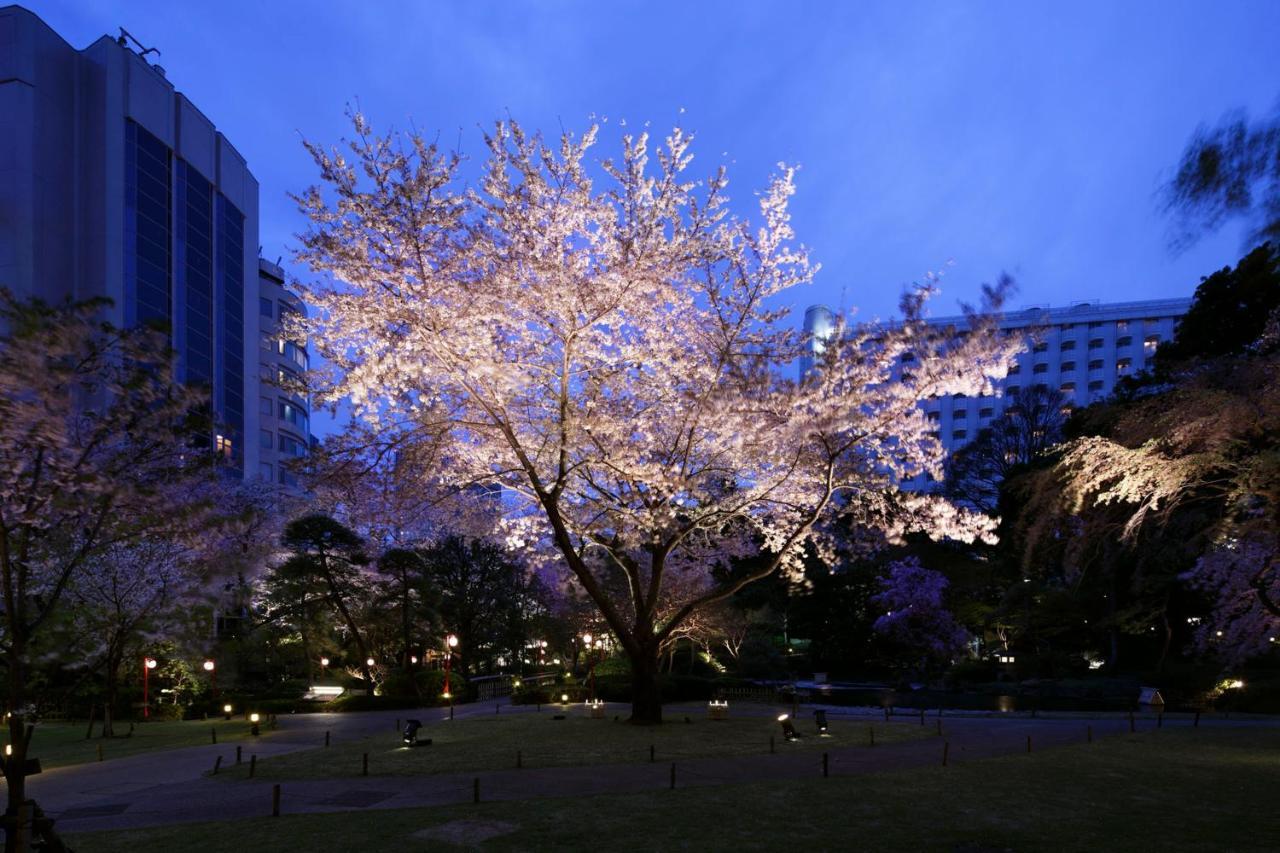 Grand Prince Hotel Takanawa Tokyo Exterior photo Illuminated cherry trees at night